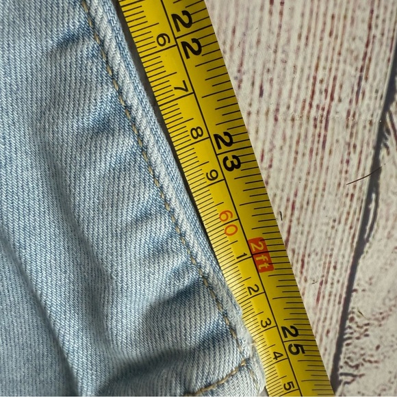 LEVI’S Wedgie Skinny Button Fly Jeans 26 - Picture 9 of 10